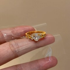新しい星がいっぱいのダイヤモンド鳩の卵リング女性用、軽い高級ニッチハイエンドシンプルリング、ガールフレンドへのギフトとして