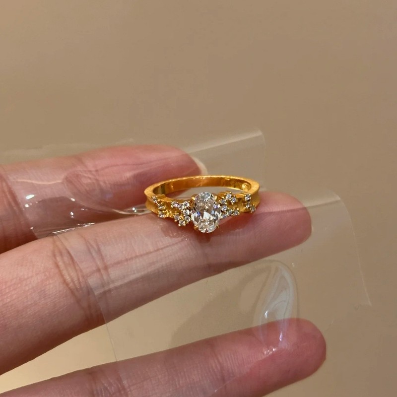 新しい星がいっぱいのダイヤモンド鳩の卵リング女性用、軽い高級ニッチハイエンドシンプルリング、ガールフレンドへのギフトとして|undefined