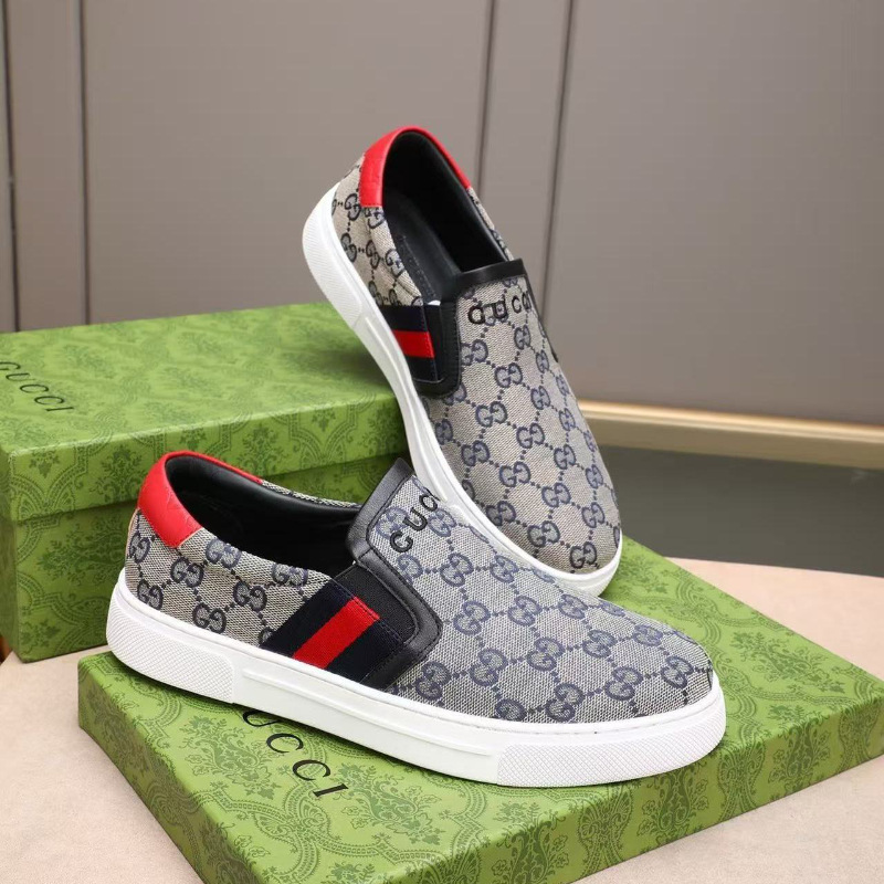 European New Fashion Breathable Slip-On Men's Versatile Casual Sneakers Trendy Korean Version Lazy Slip-On Loafers