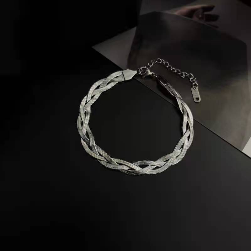 Titanium Steel Basic Modern Style Classic Style Braid Geometric Solid Color Bracelets display picture 12