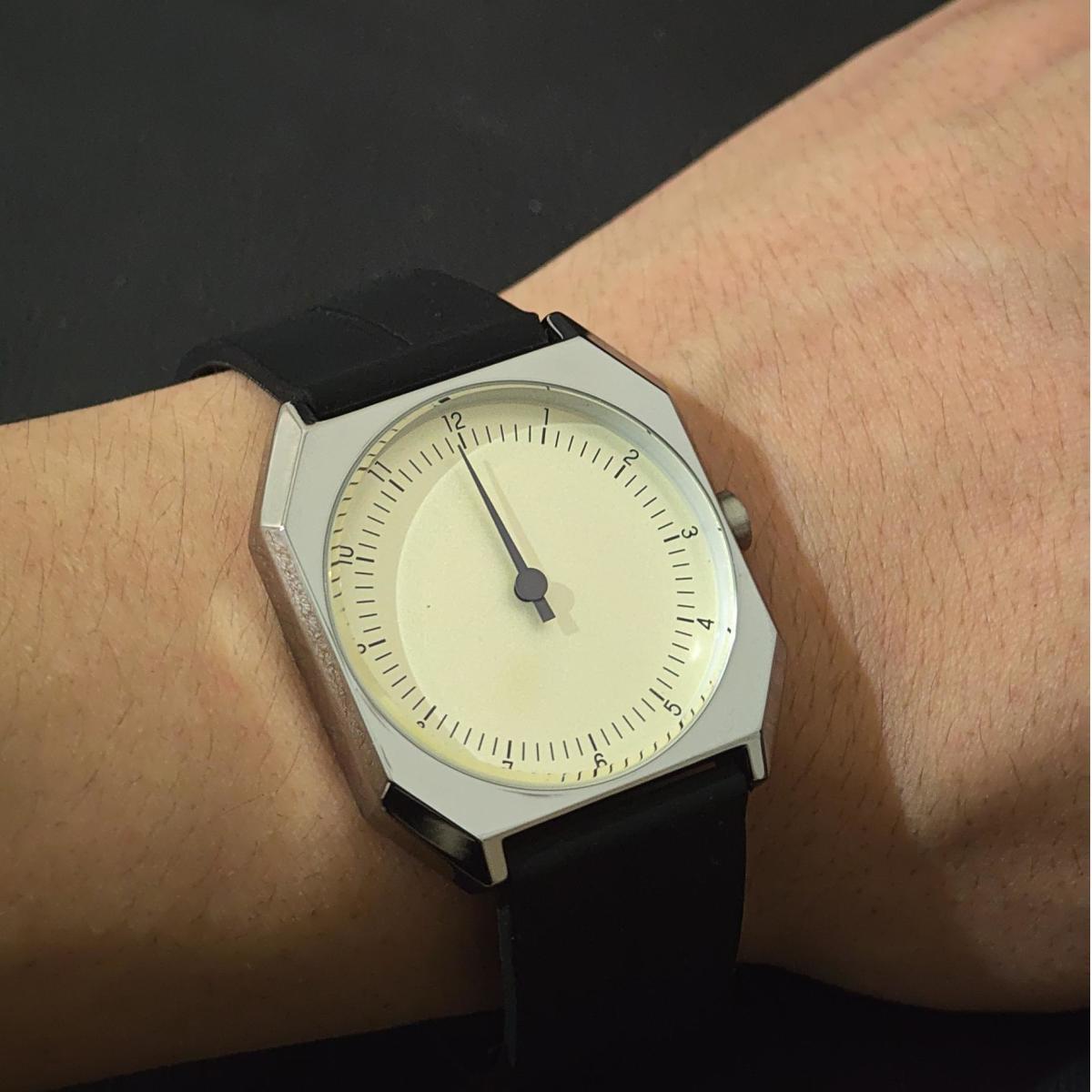 Fashionable Retro Quartz Watch For Men With Protein Leather Strap_voghion.com