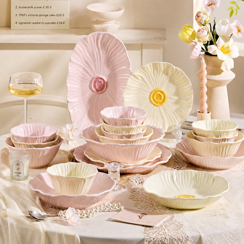 French-Style Petal Relief High-End Bowl and Plate Set, Household Underglaze Ceramic Tableware, Bowl and Chopstick Set, Housewarming Gift French-Style Petal Relief High-End Bowl and Plate Set, Household Underglaze Ceramic Tableware, Bowl and Chopstick Set, Housewarming Gift