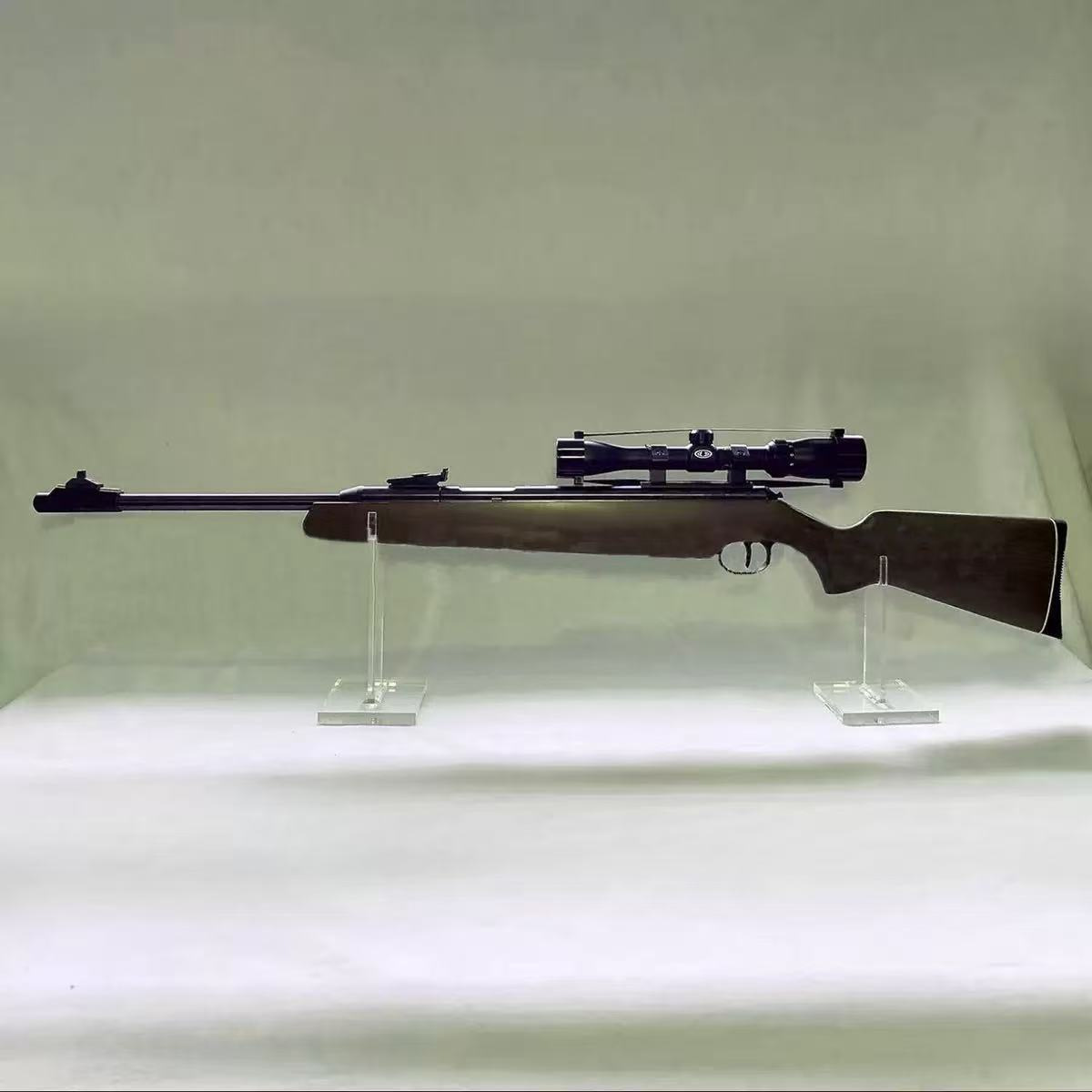 Ventas transfronterizas de acrílico transparente fuente de fabricación mayorista modelo de arma de armas de exhibición de armas de protección táctica de arma larga