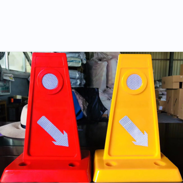 专业供应各类交通设施 高270分道体 分道标