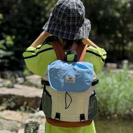 新款儿童双肩包韩版潮酷大容量旅行户外登山包男女童幼儿园小书包