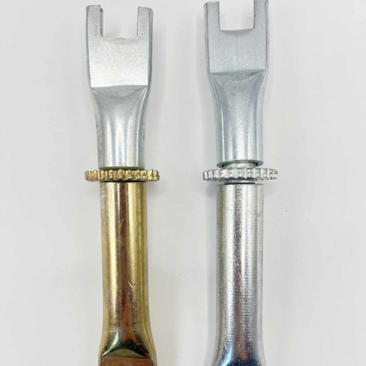 Para Nissan D22 4WD 44200 / 1 - 08G11 44200 - 37G10 / 1 44200 / 1 - 37G0A