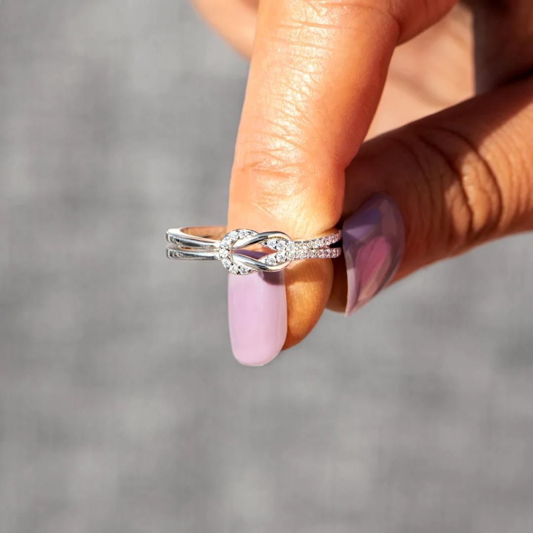 1 Piece Elegant Round Copper Plating Inlay Artificial Diamond Womenu0027S Rings