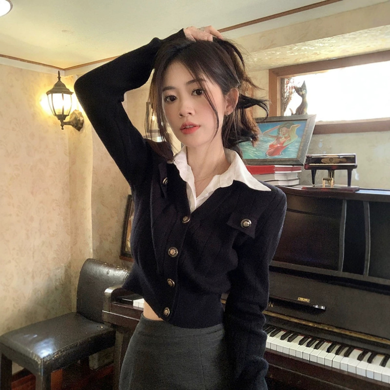 Black Chanel-style faux two-piece polo collar knitted cardigan for women, unique and chic short sweater jacket for autumn and winter