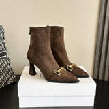 màu nâu