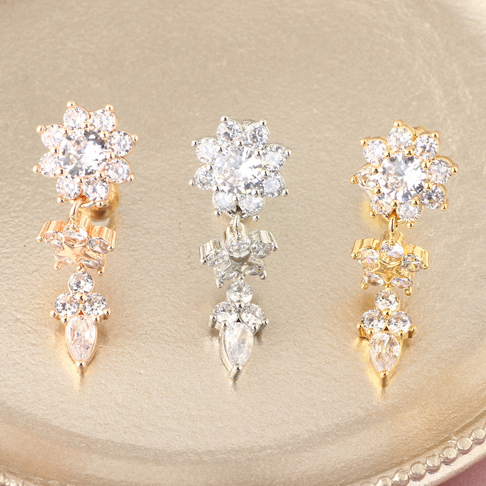 Labret piercing jewelry detail image