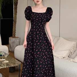 2026年大码碎花连衣裙女夏季胖妹妹mm收腰显瘦设计感A字裙连衣裙