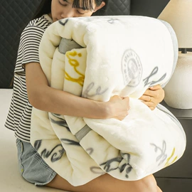 四件套;化纤床垫;纤维被