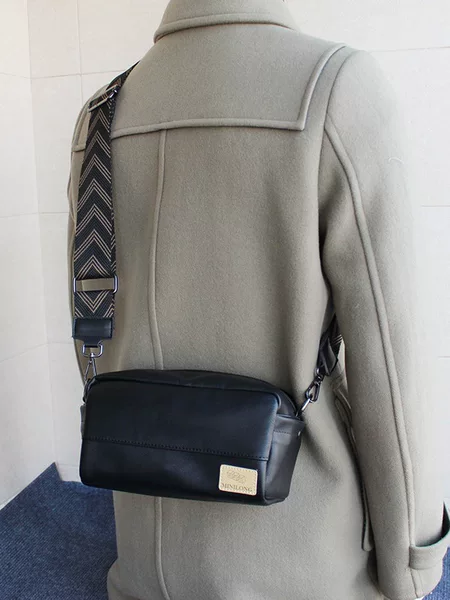2024 New Korean Style Men's Crossbody Bag Soft Leather Street Japanese Style Simple Men's Bag Shoulder Bag Travel Small Bag Mobile Phone Bag