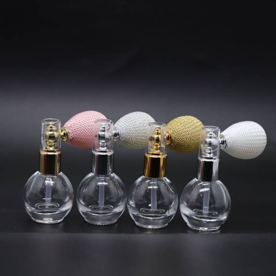 Factory supply trembles powder spray powder perfume glitter powder perfume 13 screw perfume air bag set on sale glass bottle