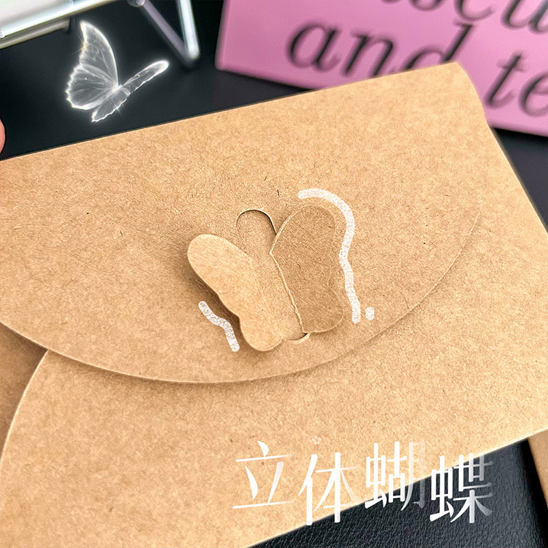 Ins Advanced Sense Vintage Kraft Paper Love Butterfly Sobres Idol Tarjeta pequeña Empaquetado de regalo de regalo