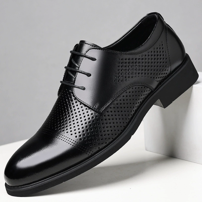 Кожаные туфли для мужчин, лето 2025, новый стиль, деловая официальная одежда, перфорированные сандалии для мужчин, дышащие туфли большого размера, пригородные туфли дерби