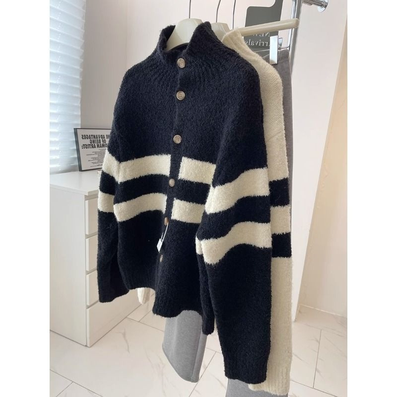 Striped Yarn Sweater for Women, Autumn and Winter, Lazy Style, Loose Knit Cardigan, Black and White Chenille, High-End Autumn and Winter Style