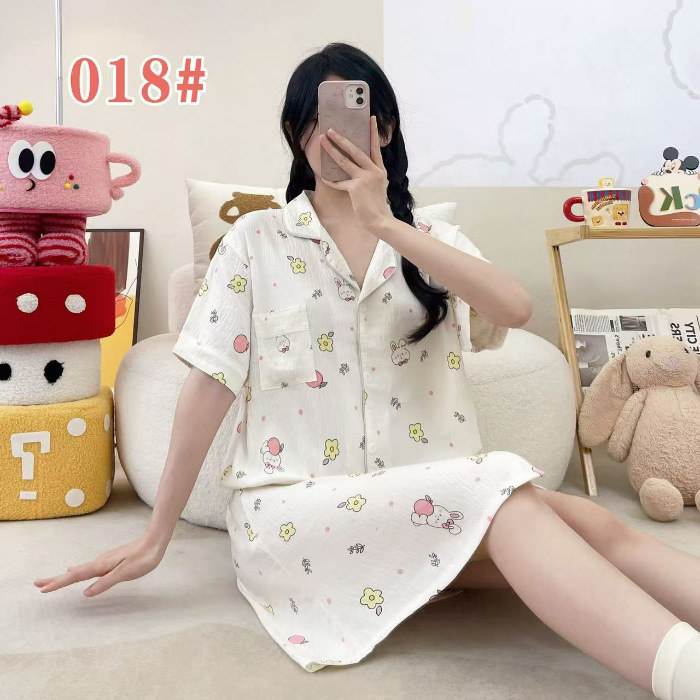 Pijama de verano de manga corta cardigan con solapa impresión de dibujos animados nubes de algodón dulce suelto medio largo vestido transfronterizo
