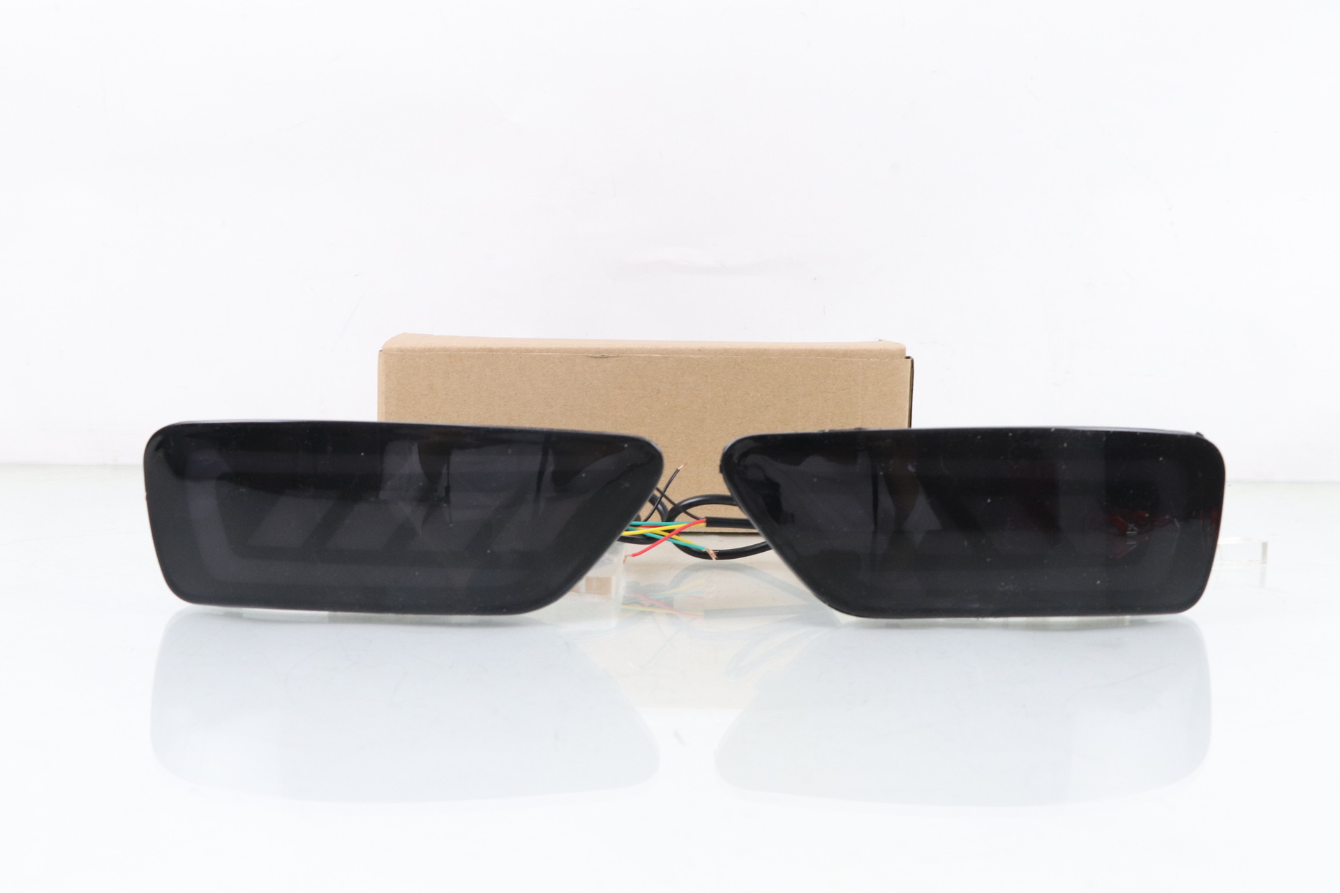 Aplicable a 11-12 años jeep conductor trasero parachoques luz Grand chenoji daqikuwei trasero parachoques luz freno Luz