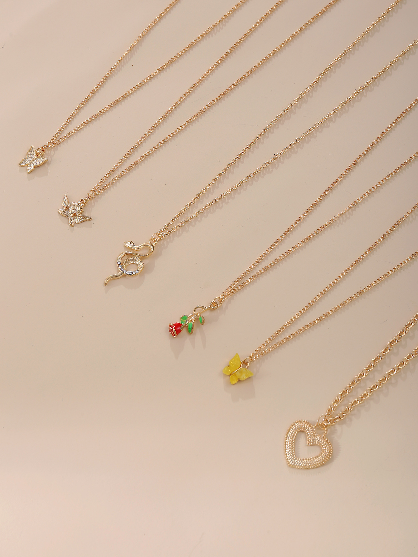 51894 Han Zhishang Europe And America Cross Border Multi-layer Necklace Creative Simple Lock Rose Pendant Necklace Set 6 Pack display picture 4