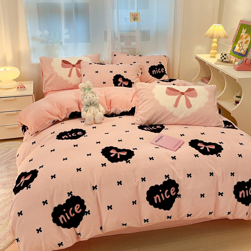 Otoño y invierno leche de seda de dopamina cama de cuatro piezas de seda de coral dormitorio flange sábanas de seda de tres piezas