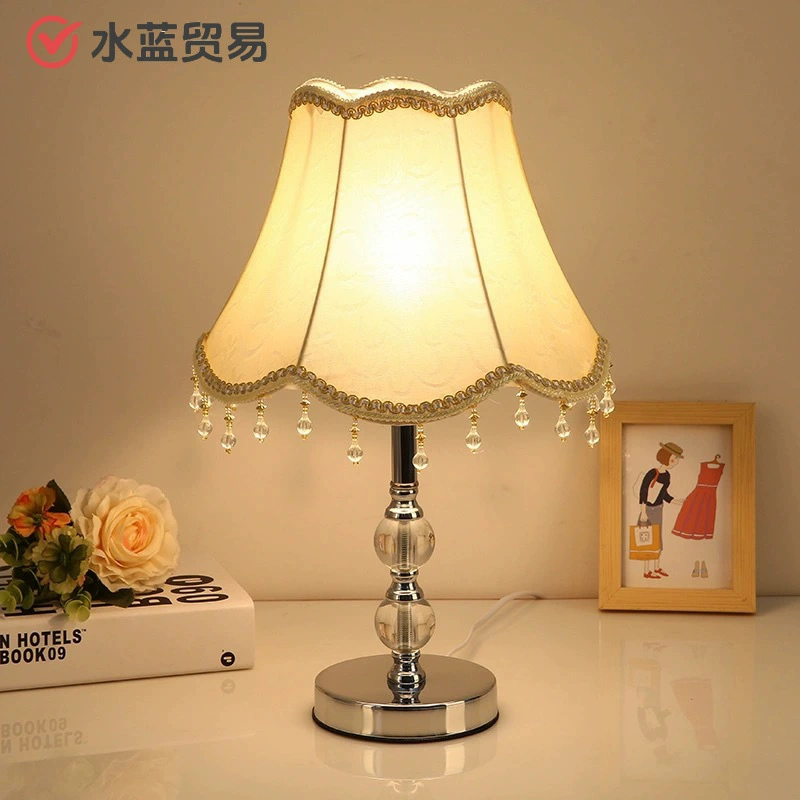 Creative table lamp for bed, energy-saving modern and minimalistic night light for breastfeeding, remote control