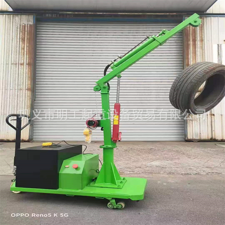 吊运设备 高层小吊机 平地旋转小型起重机械 液压移动模具小吊机