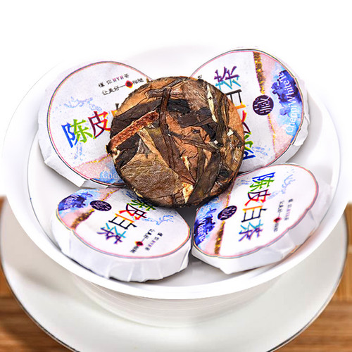 Fujian Aged Tangerine Peel White Tea with Tangerine Peel and Small White Tea Leaves in a 100g Bottled Tea Cake