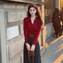 法式复古红色polo领针织衫女秋季2025新款韩系修身显瘦内搭打底衫