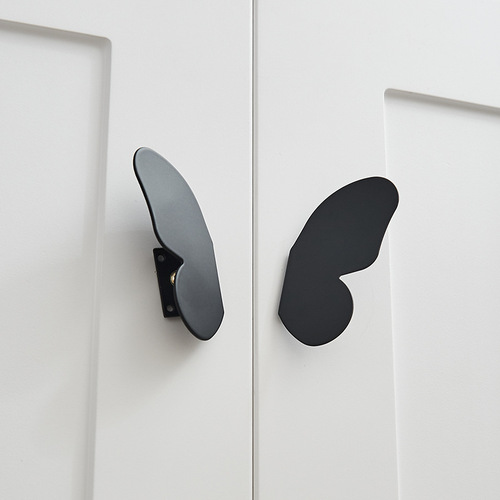 Butterfly brass handle without drilling black drawer modern minimalist high-end Nordic wardrobe door white wooden handle