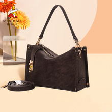 �����˰���Ůʿ2025�����¿�͹������������ͨ�ڰٴ�μ�б���