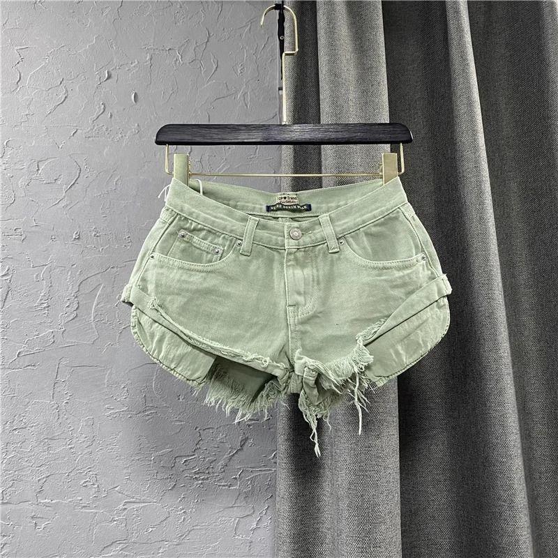 [in Stock] New Green Low-Waist Denim Shorts for Women, Summer Hot Girl Style with Frayed Edge Design, A-Line Wide Legs