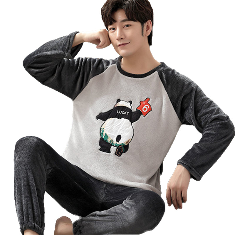 Fábrica de fuente gran cantidad de pedidos de pijamas de hombre otoño y invierno de coral espesaje de dibujos animados de franela conjunto de ropa para el hogar