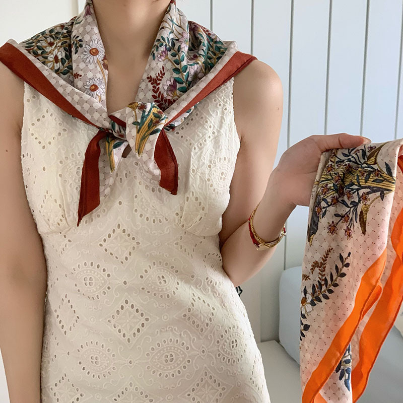 Bufanda de seda, bufanda cuadrada pequeña, sensación de alta gama, nueva bufanda pequeña estampada de todo fósforo, pañuelo para el cabello, bufanda coreana, chal
