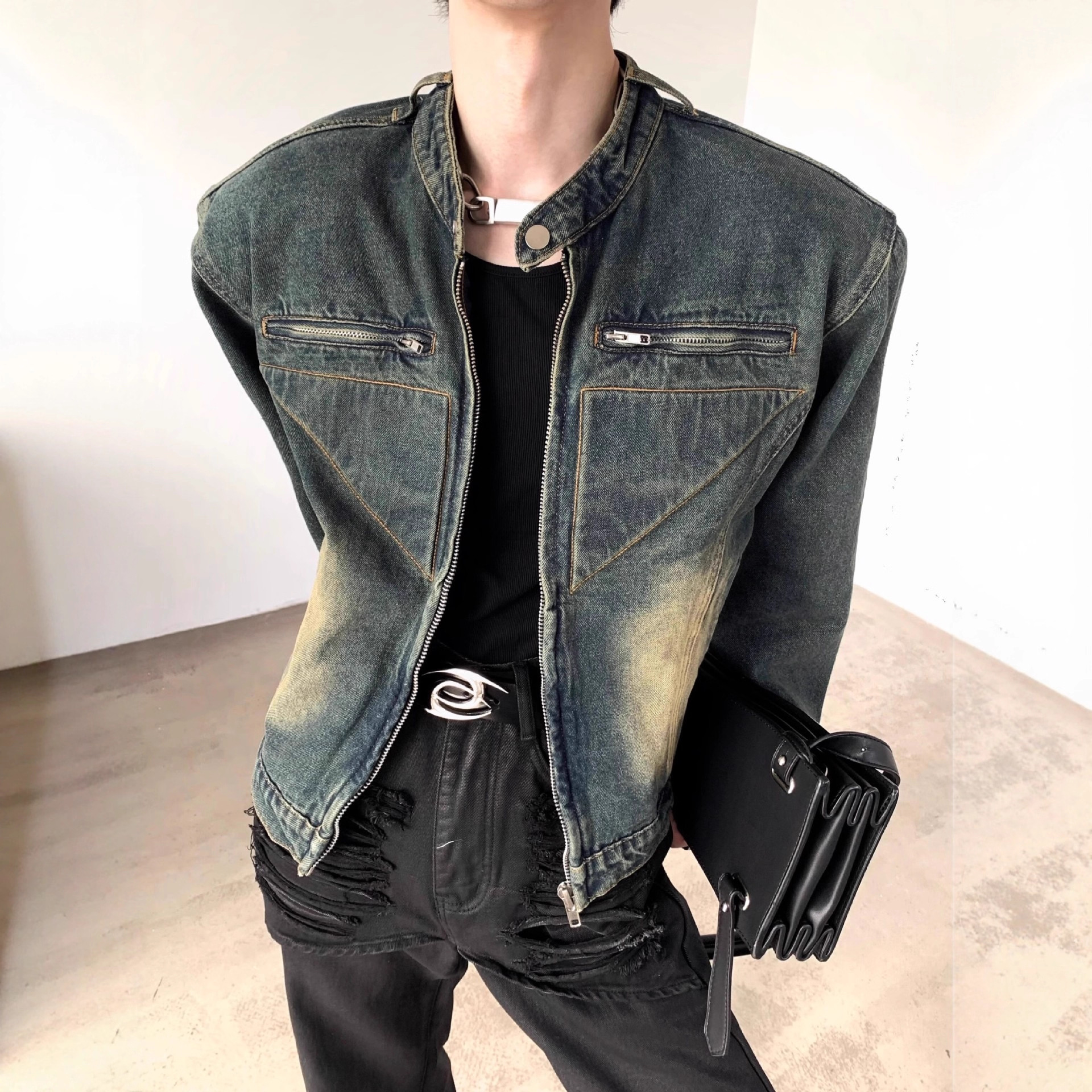 Short Denim Jacket For Men, Rugged And Handsome, Shoulder Pads, Stand Up Collar Denim Jacket For Men_voghion.com