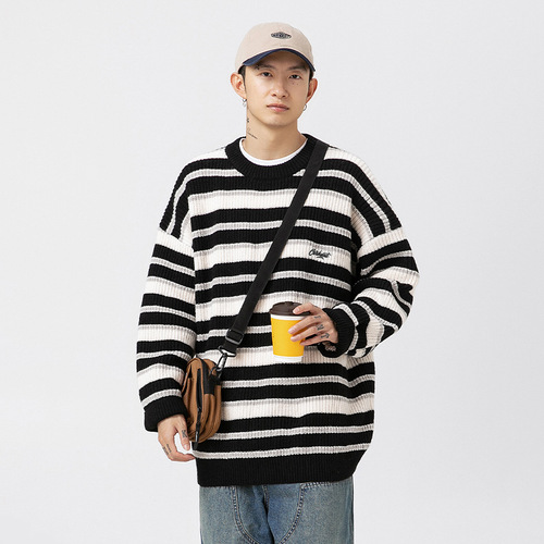 Striped heavyweight chunky-knit sweater for men—autumn/winter, retro contrast-color design, Japanese-style crewneck knit jacket