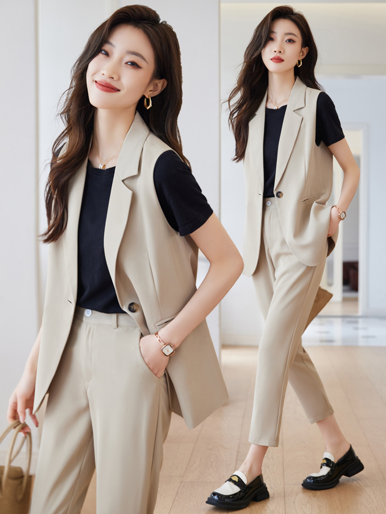 Apricot vest