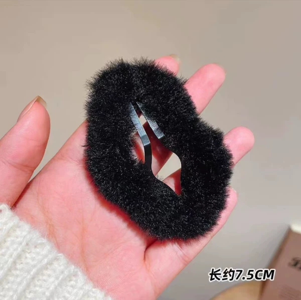 Black hairgrip