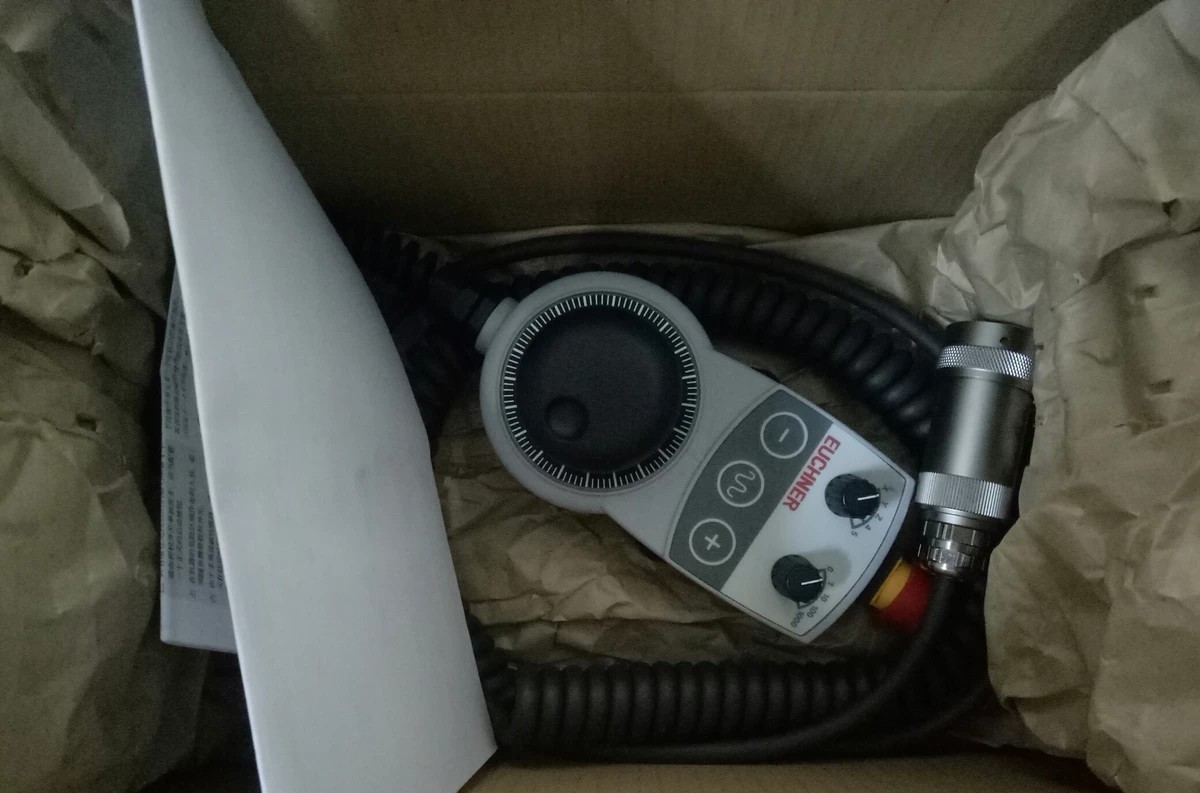 全新原装安士能EUCHNER正品 HXL-079827 手持单元 现货实拍议价