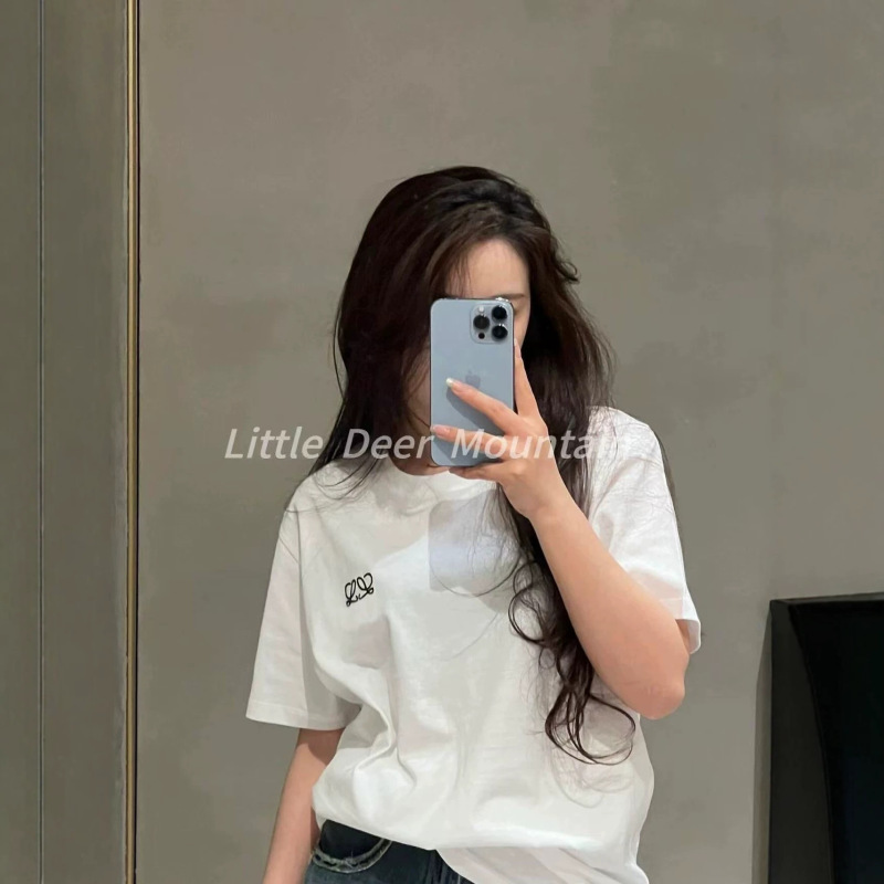 New White Embroidered Round Neck Short-Sleeved T-Shirt for Women, Age-Reducing Top 8286 New White Embroidered Round Neck Short-Sleeved T-Shirt for Women, Age-Reducing Top 8286