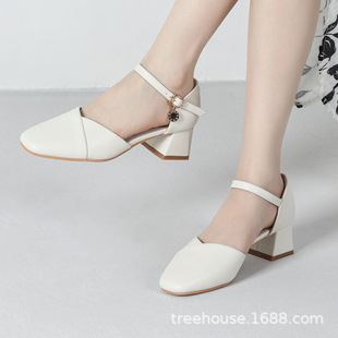 ������Ů�L���^��ЬŮ�ָ��r�аٴ�^һ�֒��42��aͨ�چ�Ь