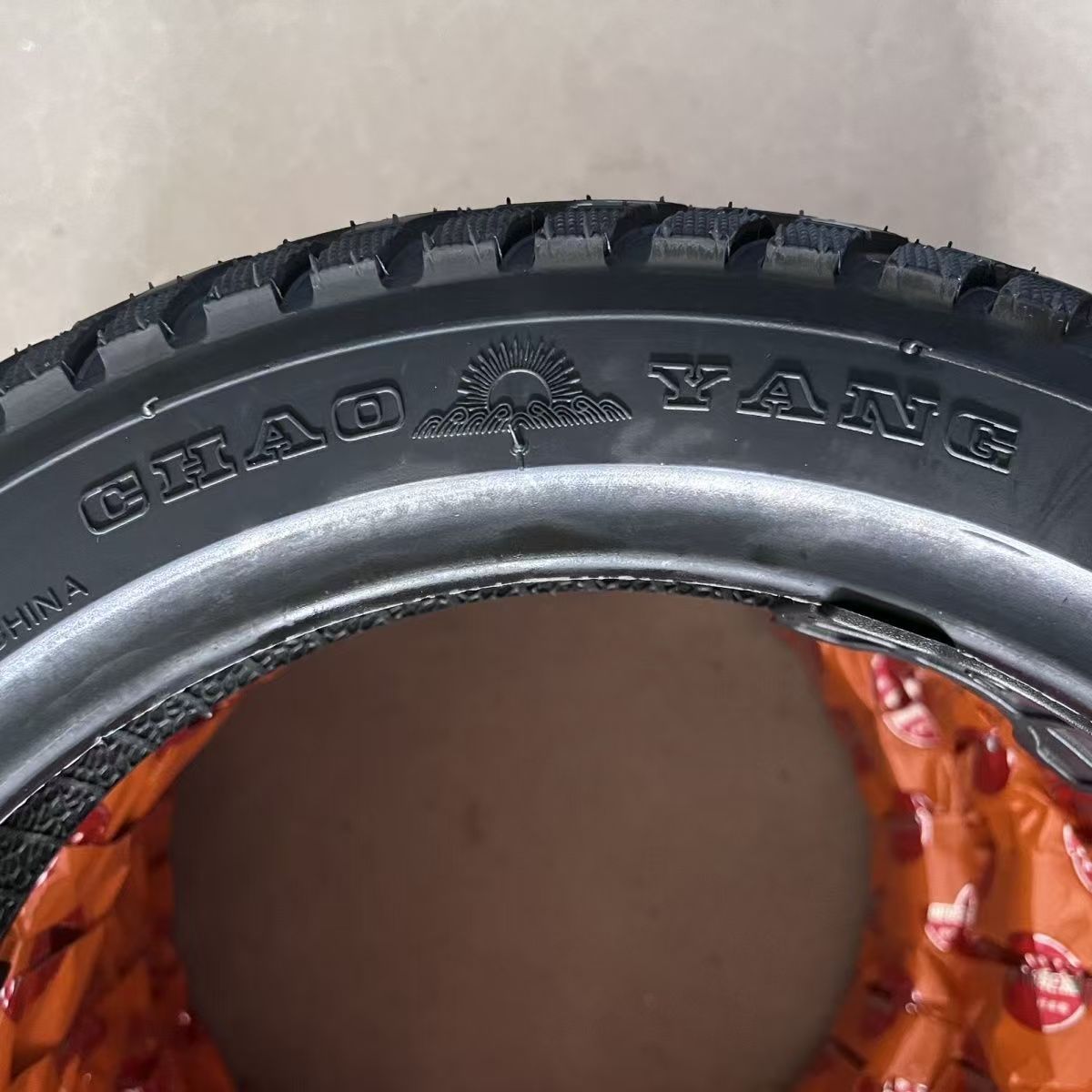 275-10 Chaoyang Hercules Vacuum Tire 2.75-10 Electric Vehicle Vacuum Tire 4-Layer Reinforced Wear-Resistant Tire