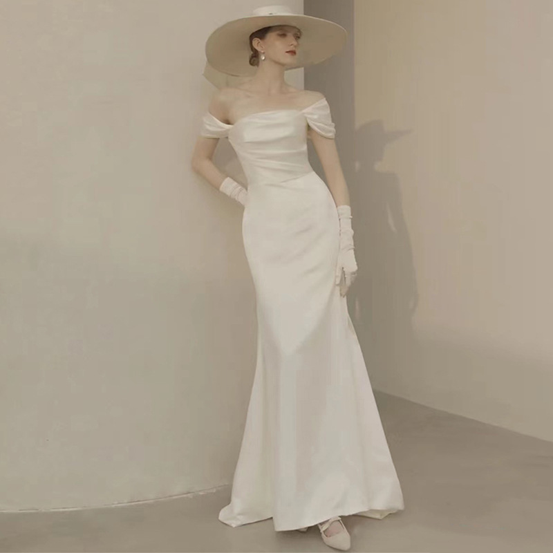 French Retro Light Wedding Dress for Brides 2026 New Style White Satin Simple and Elegant Slim Fit with a Small Train for Going Out Light Tulle French Retro Light Wedding Dress for Brides 2026 New Style White Satin Simple and Elegant Slim Fit with a Small Train for Going Out Light Tulle