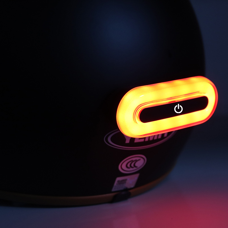 Casco de luz casco luz de advertencia luz de flash de la motocicleta luz trasera de la bicicleta de montar noche corriendo LED luz trasera de carga