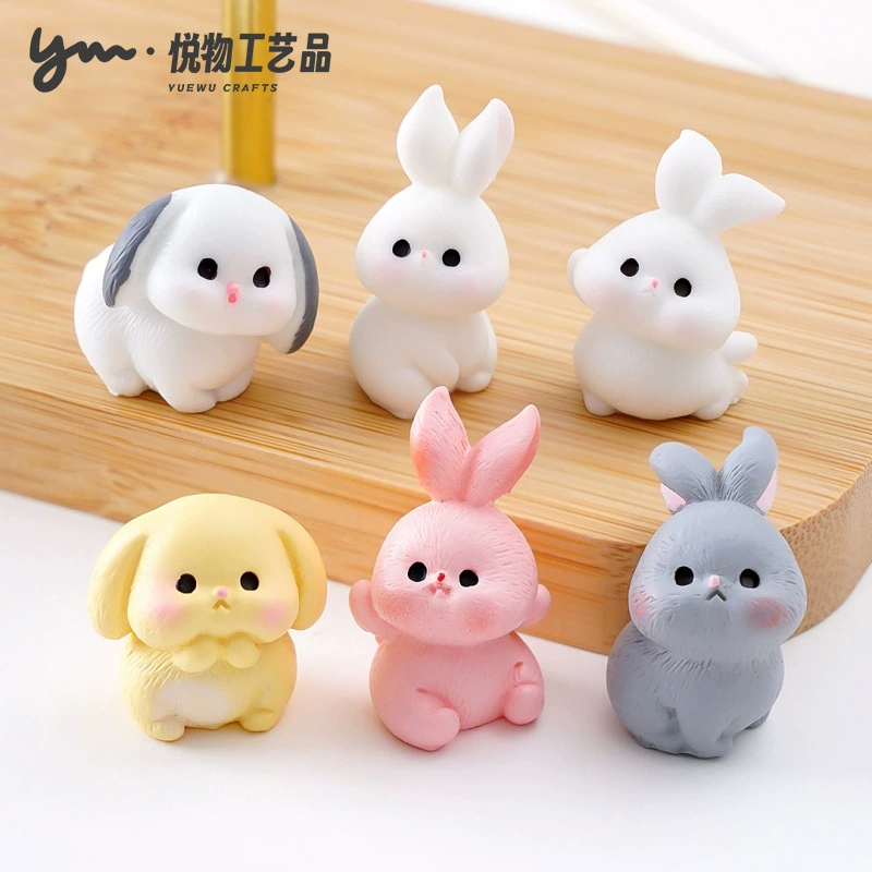 Симпатичные прикосновения к бегу кролика