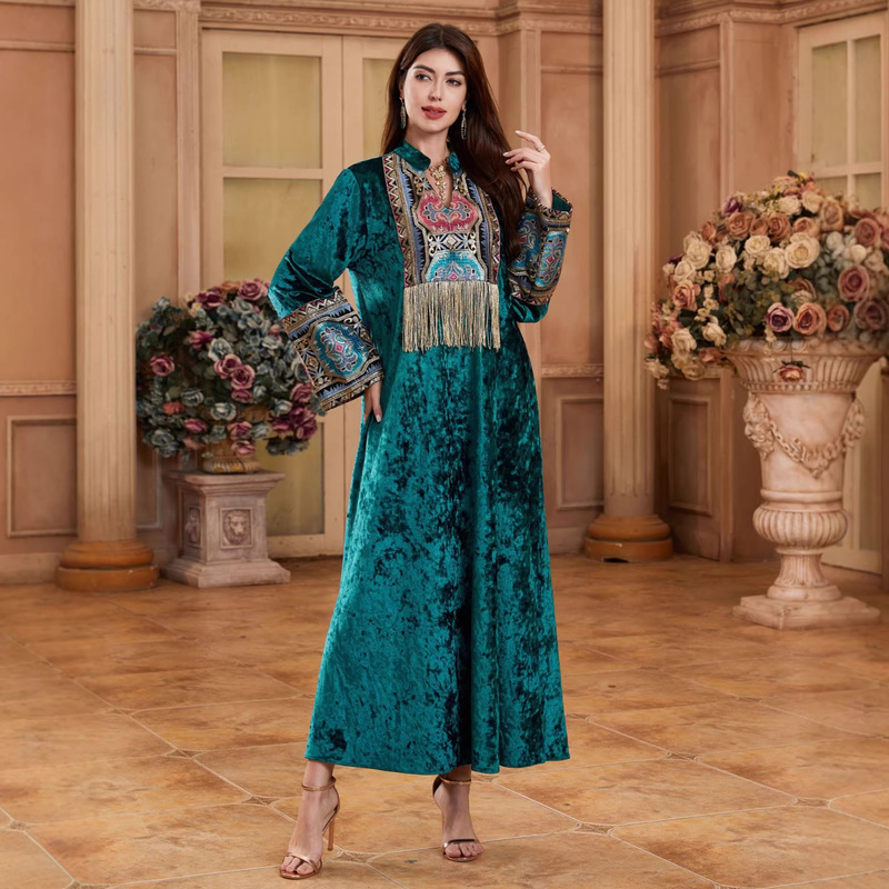 Cross-Border Vintage Palace-Style Robe with Embroidery and Tassels, Stand-Up Collar, Velvet Drape Dress, Banquet Party Gown
