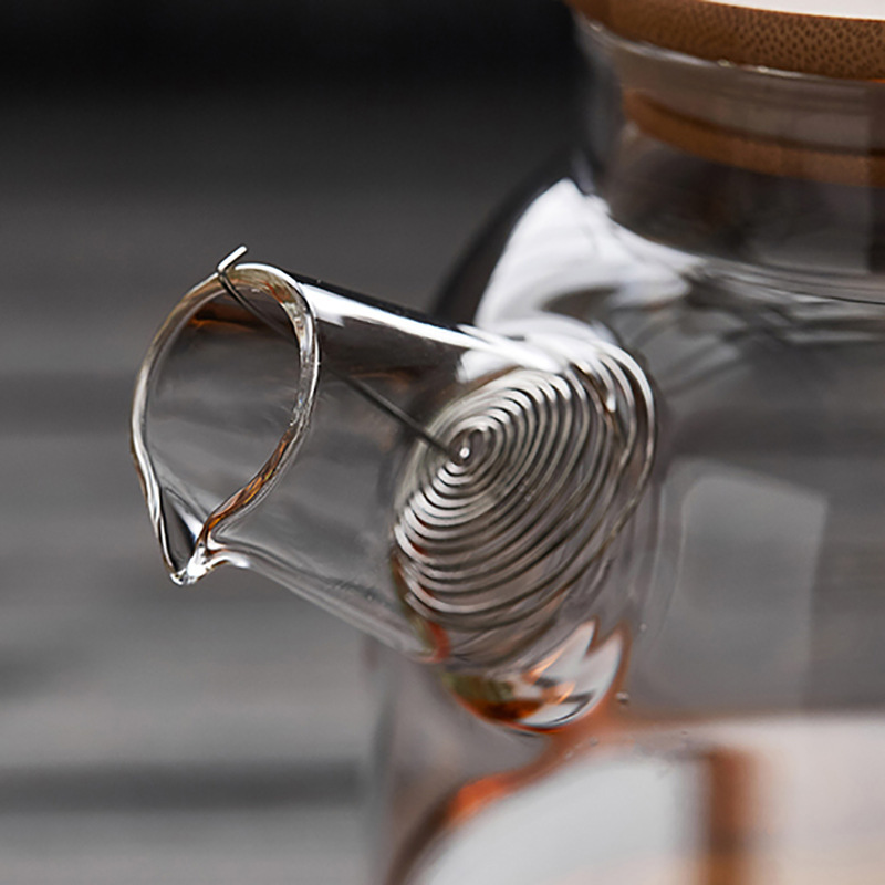 Venta al por mayor de gran capacidad de vidrio botella de agua fría hogar material de borosilicato cubierta de bambú botella de agua fría varias especificaciones olla de jugo