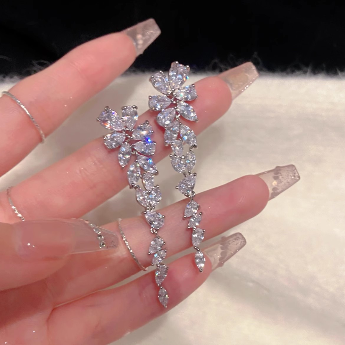 A2332 Silver