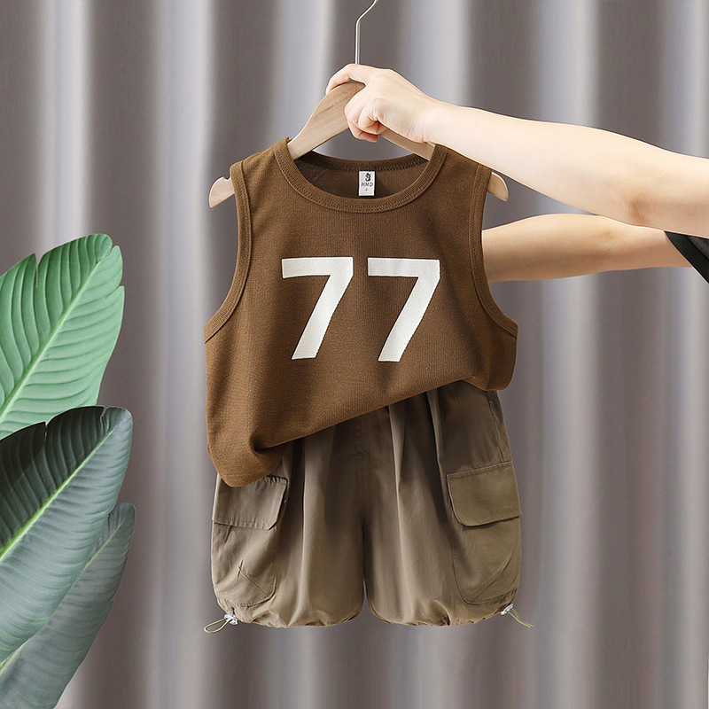 5603 traje de chaleco para niños 2025 nuevos pantalones cortos de herramientas de verano para niños de dos piezas, estilo de verano fresco y atractivo para bebés