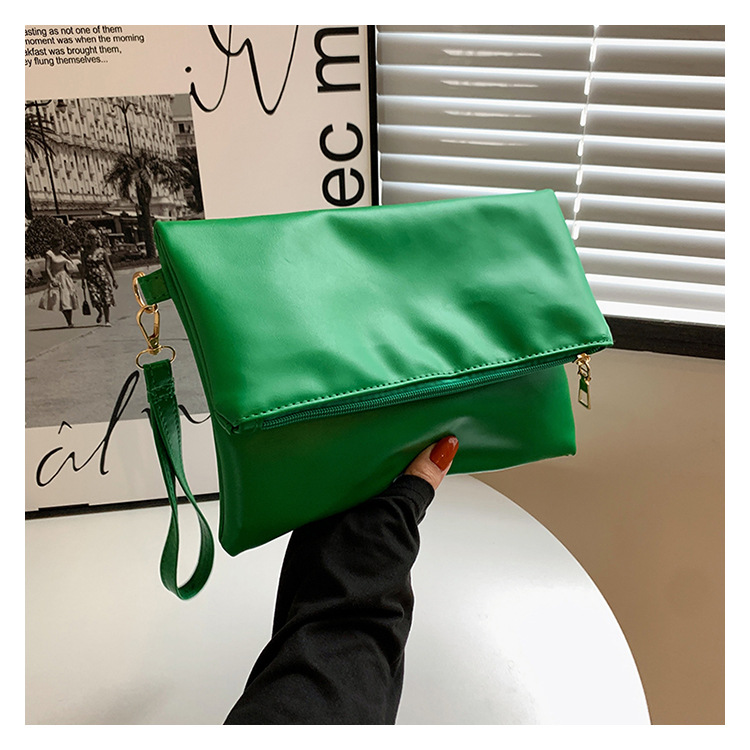 Women's Small All Seasons Pu Leather Solid Color Fashion Square Magnetic Buckle Clutch Bag display picture 19